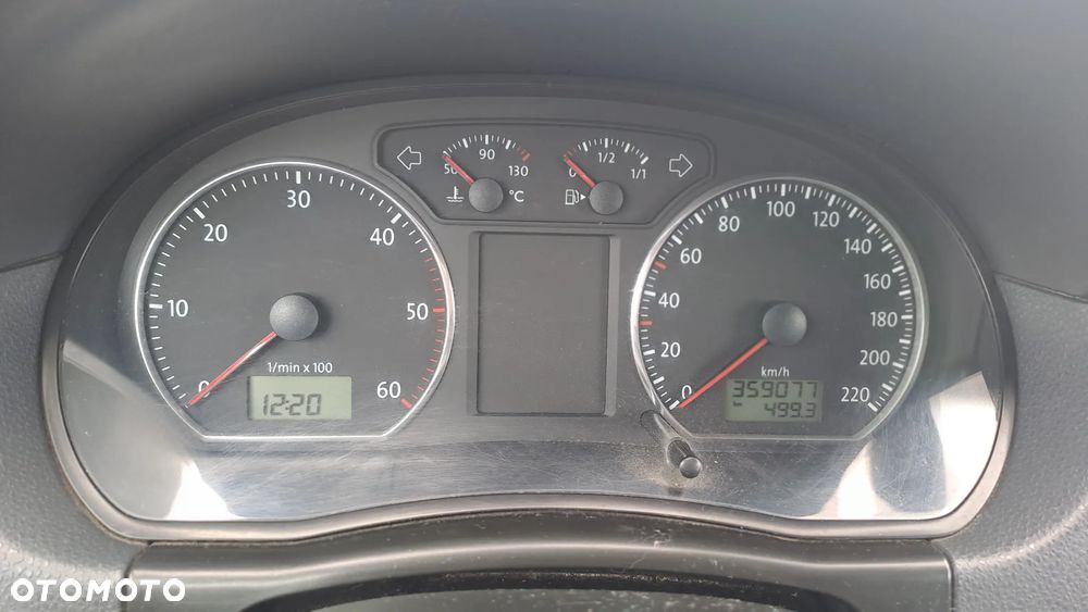Volkswagen Polo 1.9 TDI - 17