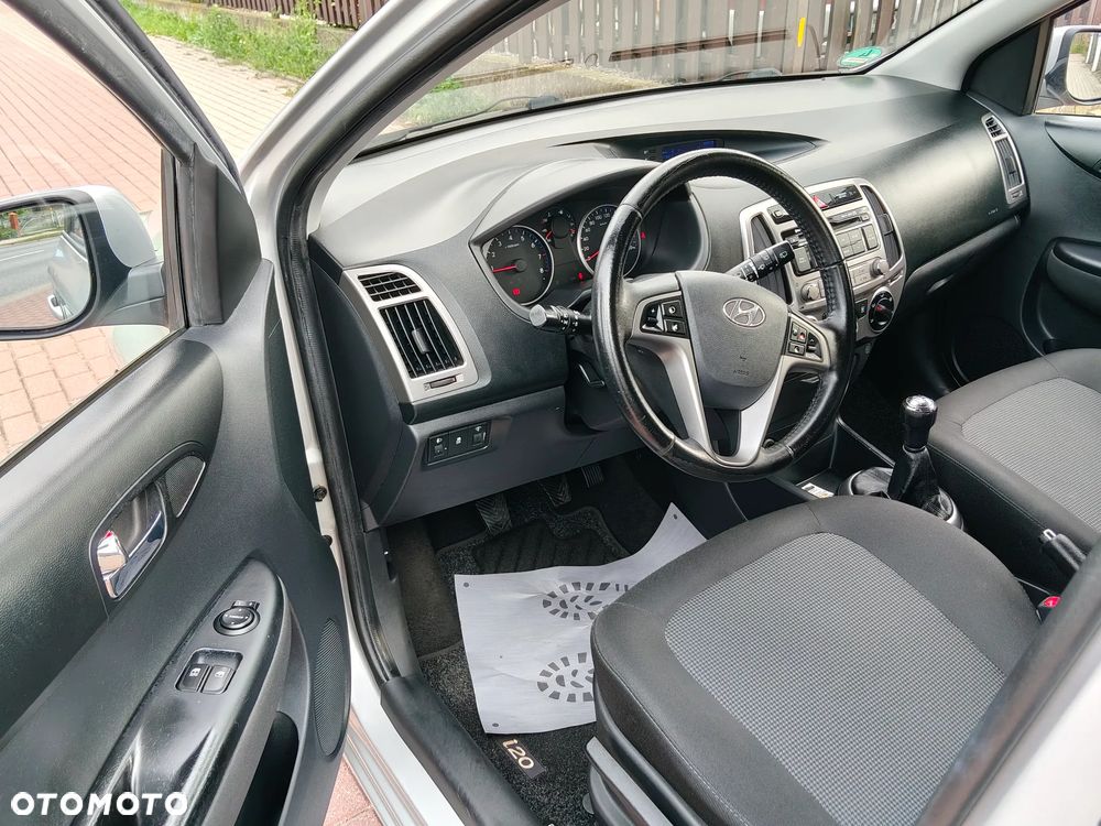 Hyundai i20 1.25 Classic + - 9
