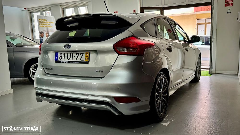 Ford Focus 1.0 EcoBoost ST-Line - 4