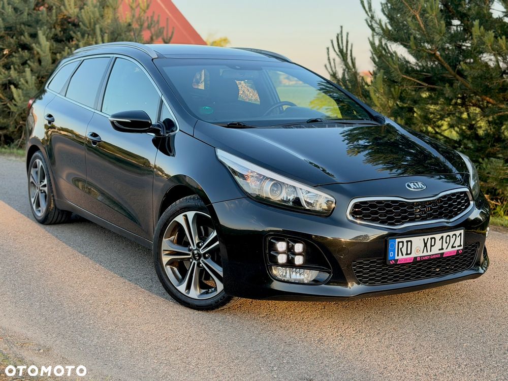 Kia Ceed 1.6 CRDi 136 ISG GT Line - 16