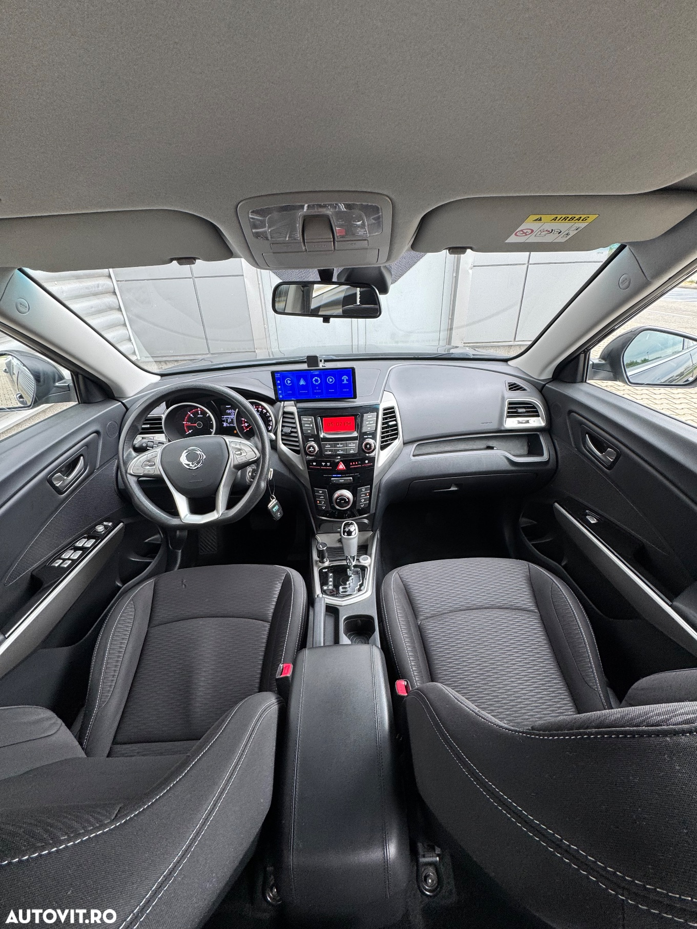 SsangYong Tivoli - 18