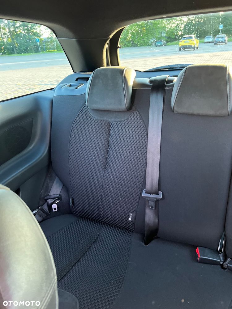 Citroën DS3 1.6 THP SportChic - 17