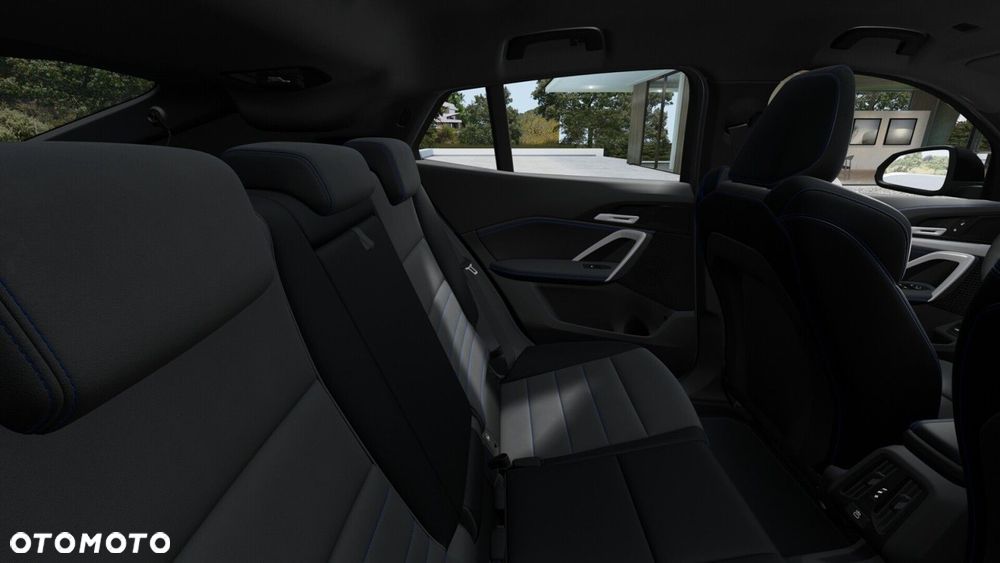 BMW iX2 - 12