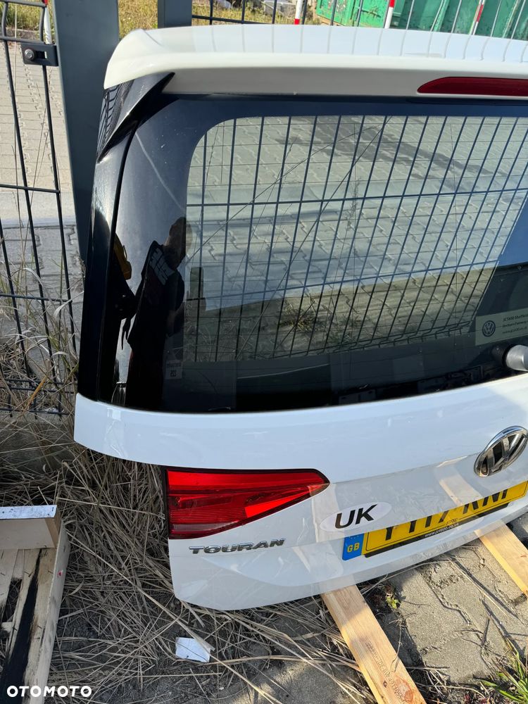 VW Touran 5ta klapa tył tylna L0K1 - 3