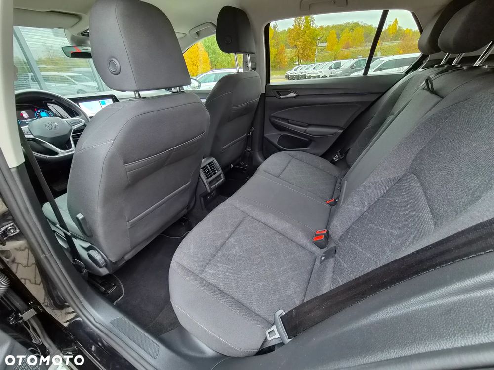 Volkswagen Golf 1.5 eTSI Life DSG - 31