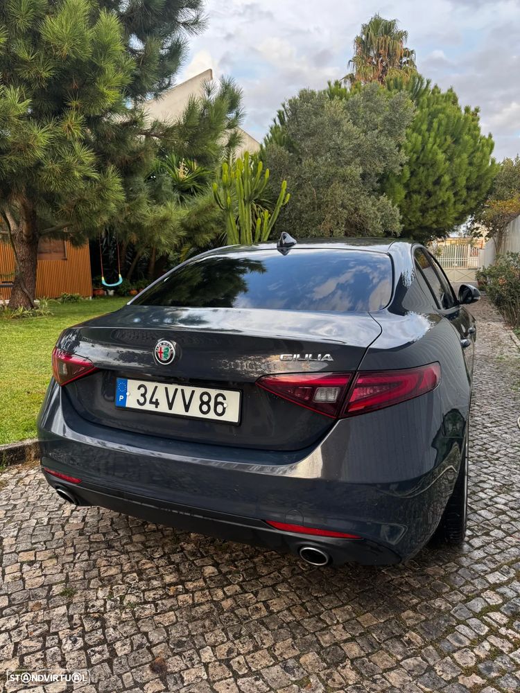 Alfa Romeo Giulia 2.2 D Super AT8 - 4