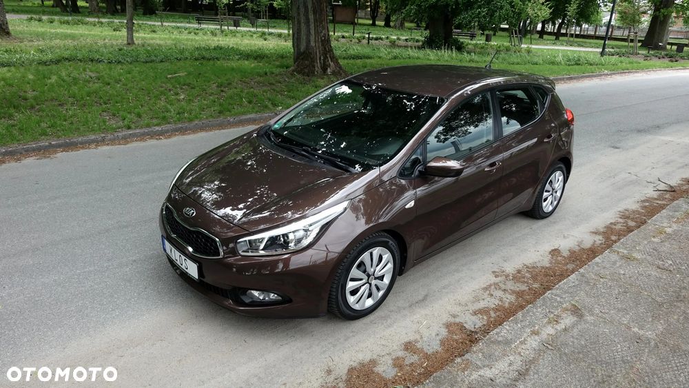Kia Ceed - 24