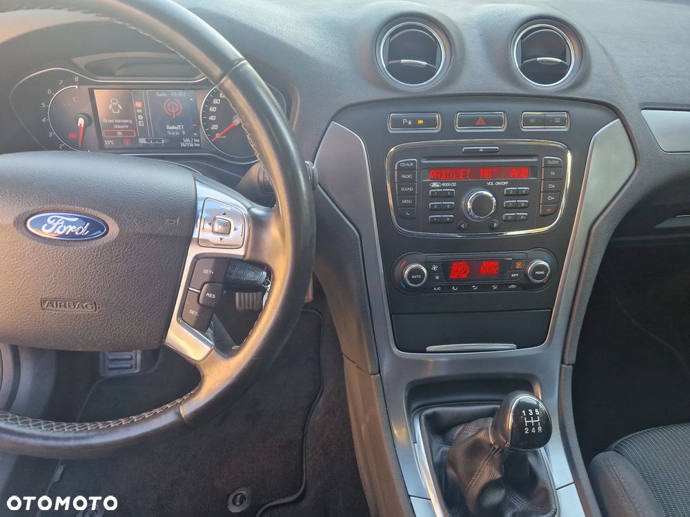 Ford Mondeo 2.0 FF Titanium - 21