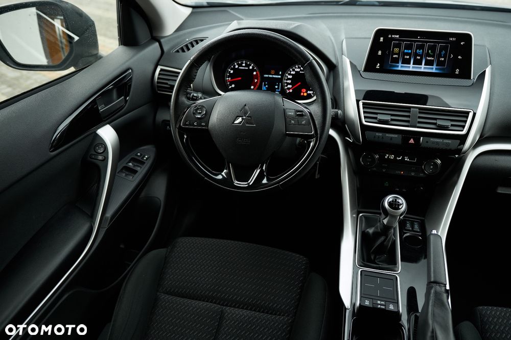 Mitsubishi Eclipse Cross - 21