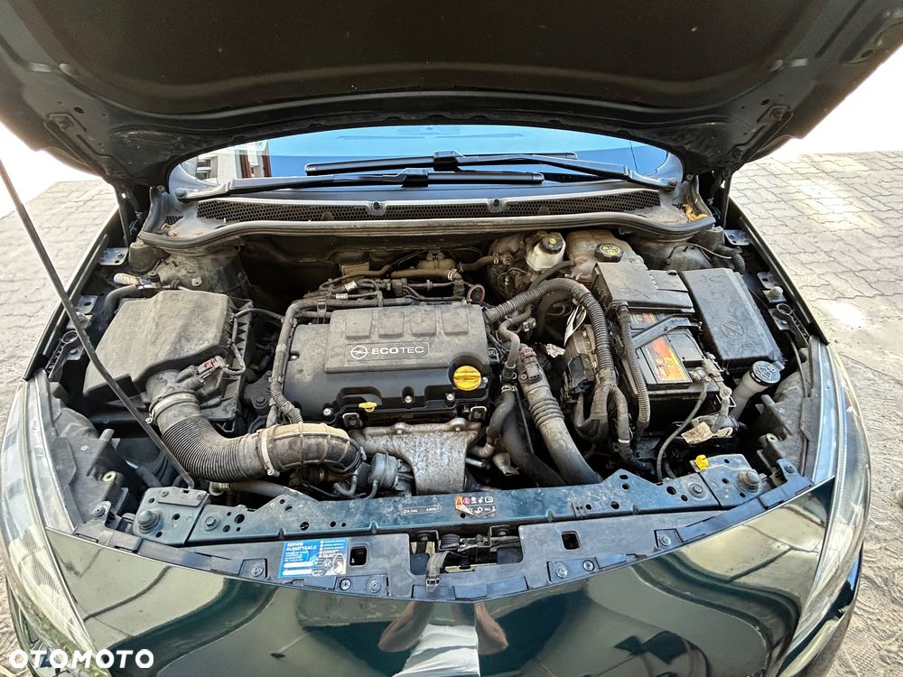 Opel Astra 1.4 Turbo - 14