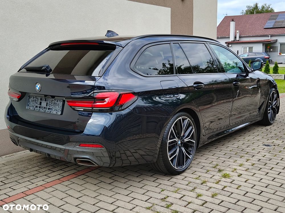 BMW Seria 5 540i xDrive mHEV M Sport sport - 23