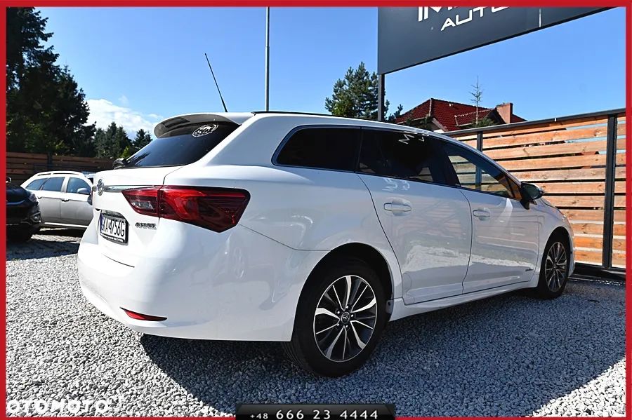 Toyota Avensis Touring Sports 1.6 D-4D Executive - 11