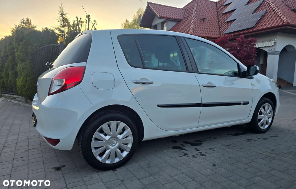 Renault Clio - 5