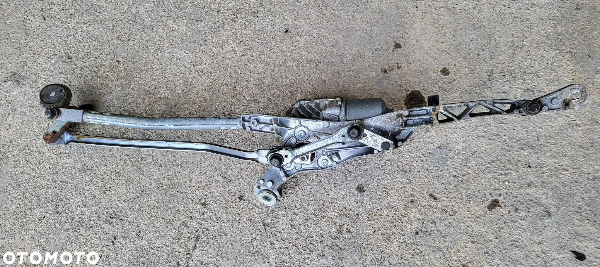 Mercedes W204 mechanizm wycieraczek - 5