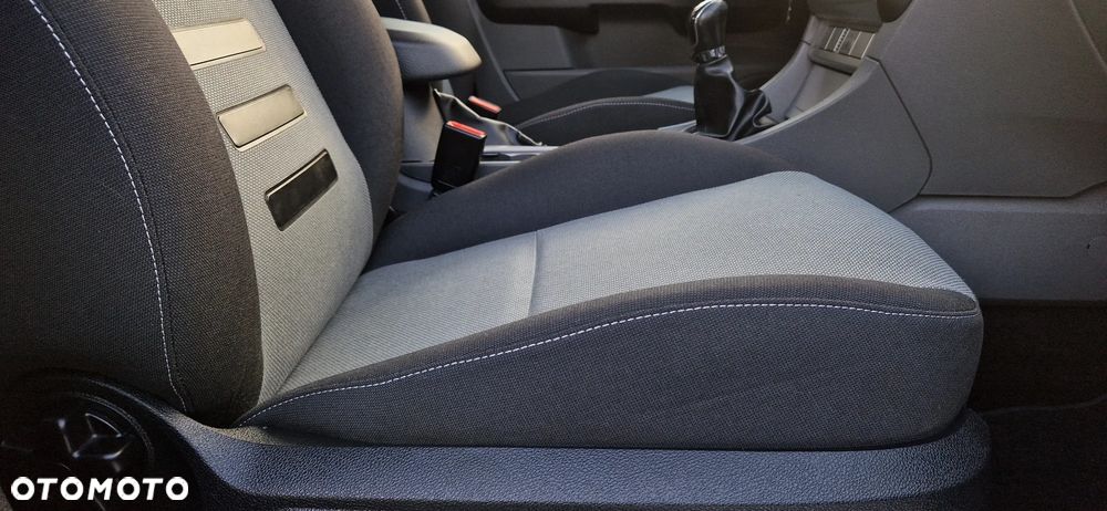 Ford Focus 1.6 16V Style - 15