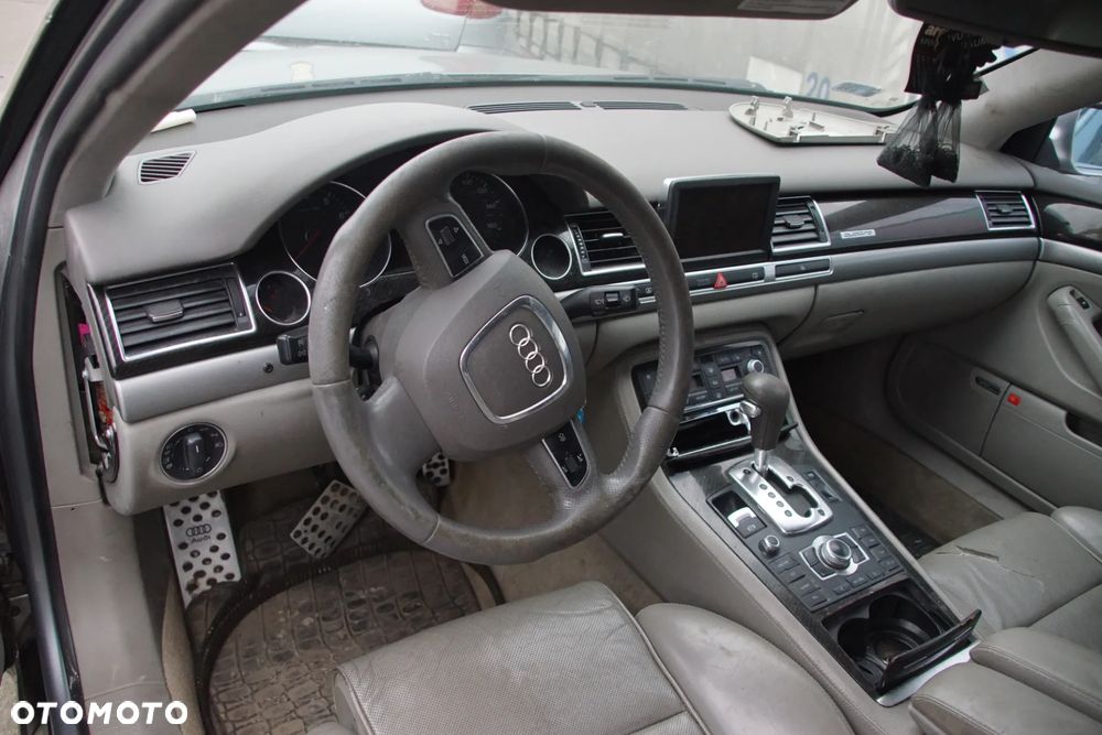 Auto na części 692106889 Audi A8L A8 long 4.2 MPI BGK skrzynia HKT lakier LY7G lampa lampy wydech ulter drzwi maska zderzak pas przedni panel mmi deska skrzynia dół silnika błotnik - 7
