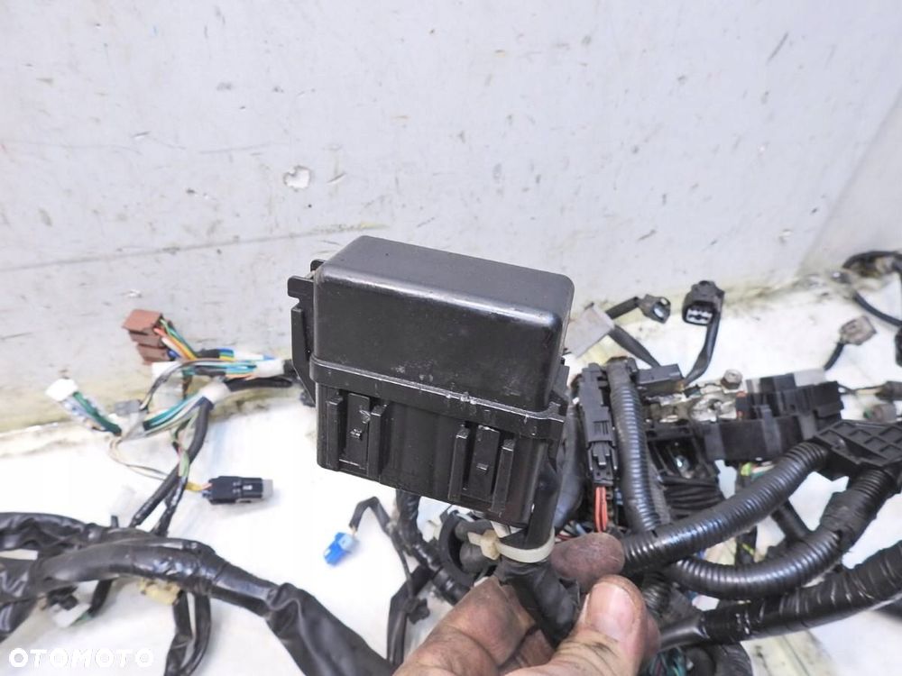 WIĄZKA INSTALACJA KOMORY SILNIKA SUBARU OUTBACK IV 2.0 D 81404AJ830 - 10