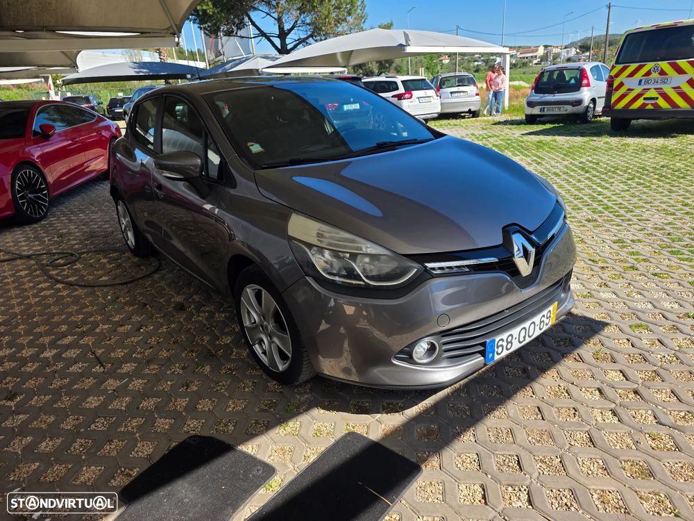 Renault Clio 1.5 dCi Dynamique S - 3