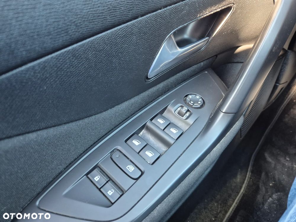 Peugeot 308 PureTech 130 Active Pack - 12