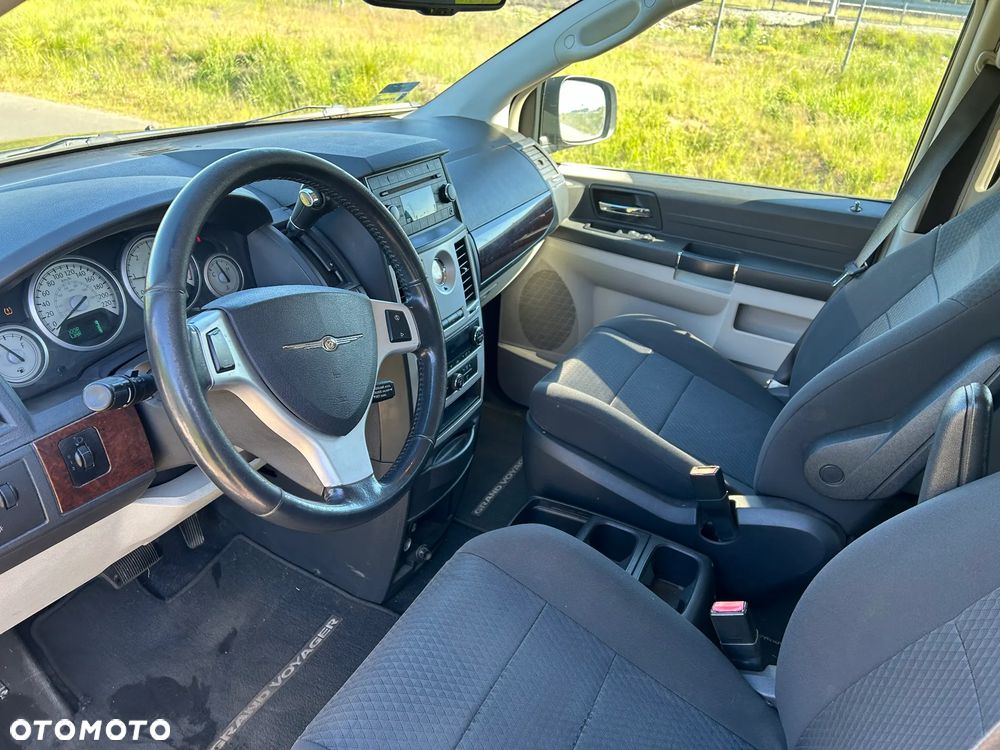Chrysler Voyager 2.8 SE CRD - 10