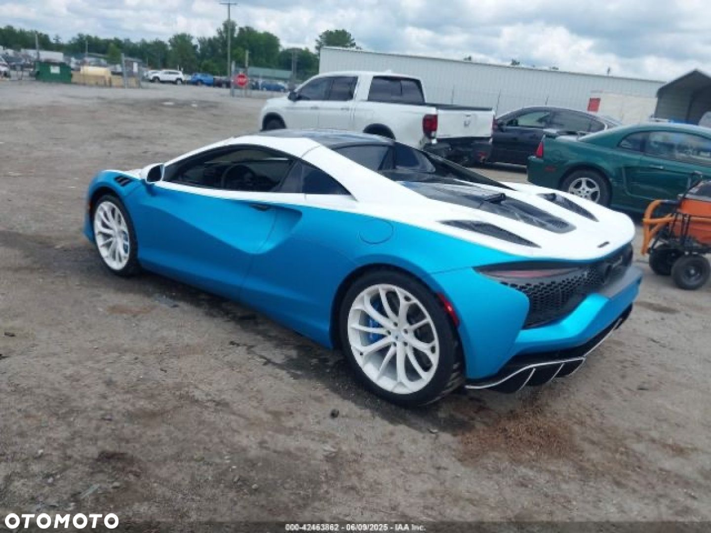 McLaren Artura - 6