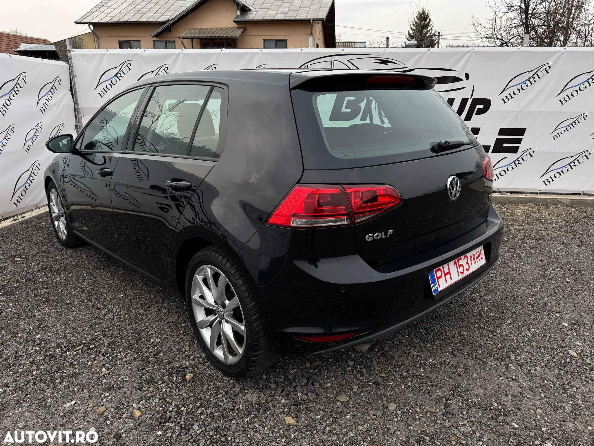 Volkswagen Golf 1.6 TDI DPF DSG BlueMotion Technology Highline - 10