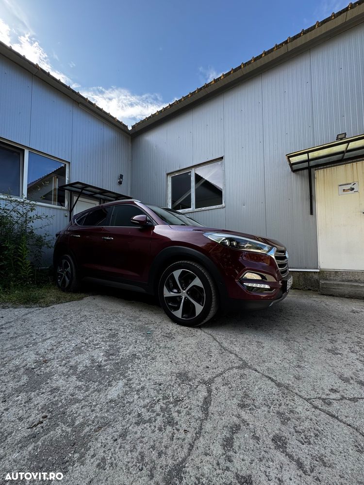 Hyundai Tucson 2.0 CRDI 4WD Automatik Premium - 2