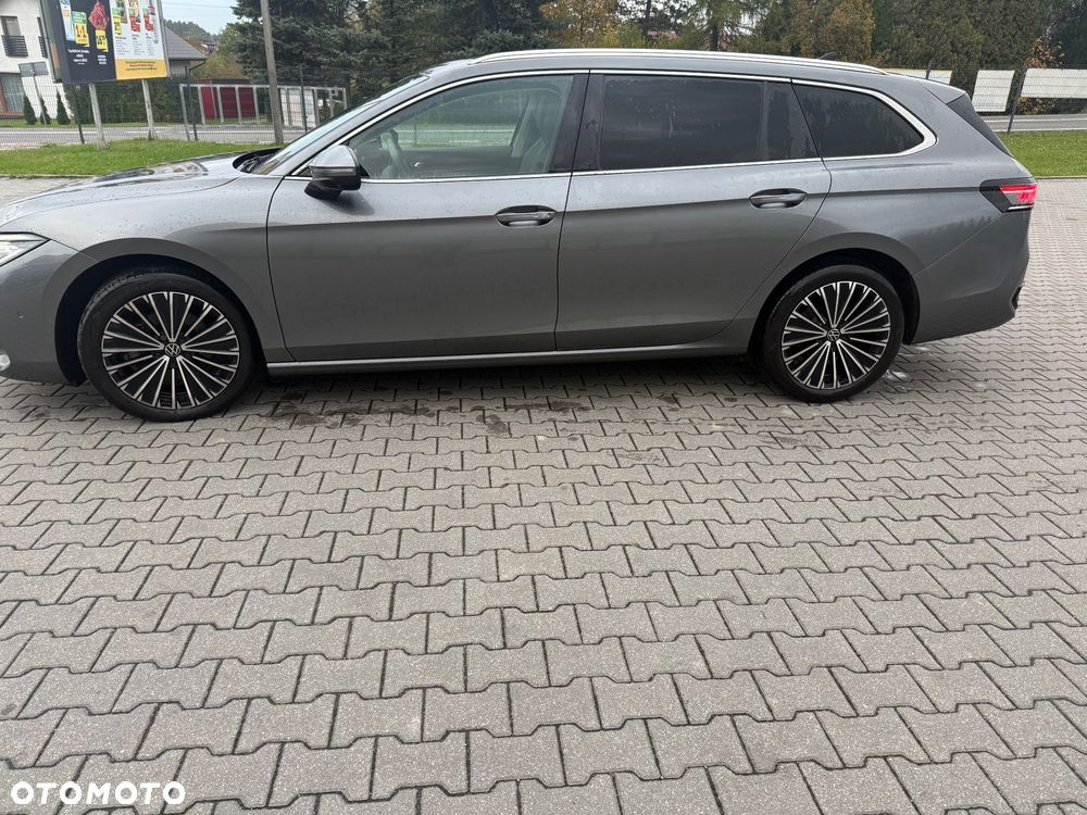 Volkswagen Passat 2.0 TDI EVO Elegance DSG - 8