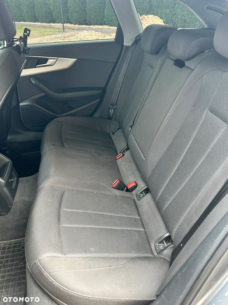 Audi A4 Avant 40 TDI S tronic - 23