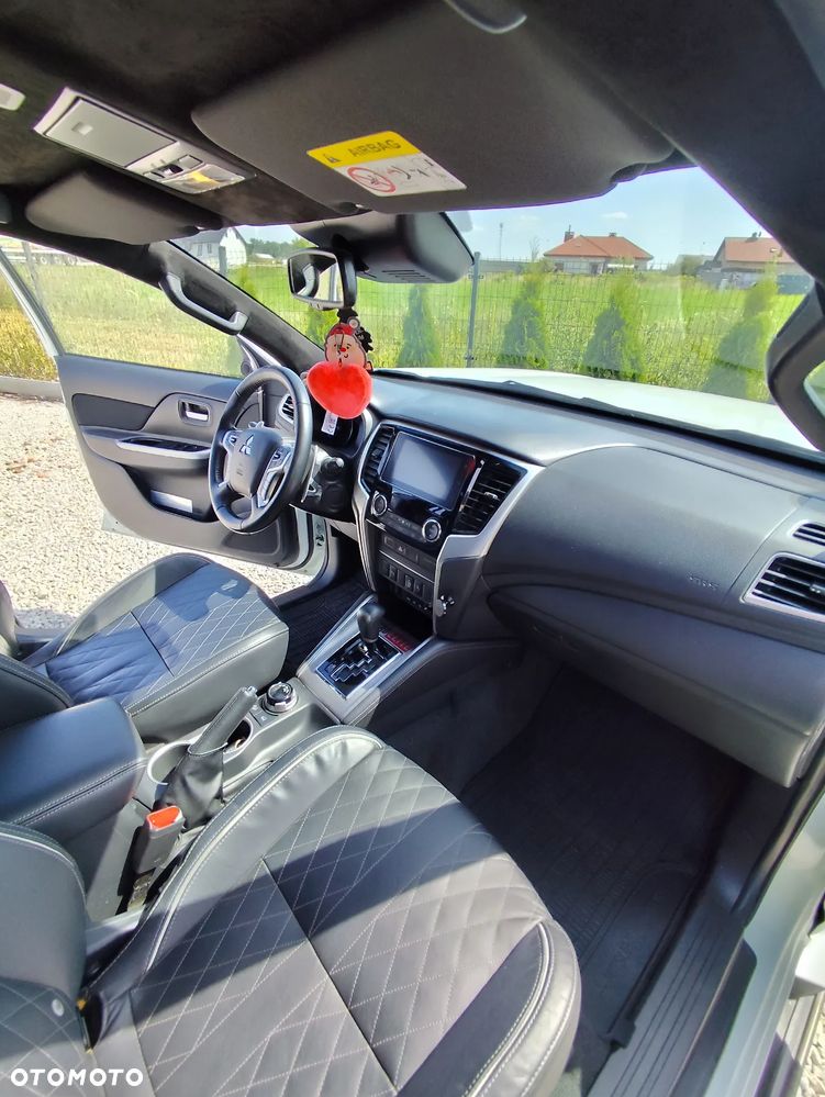 Mitsubishi L200 - 22