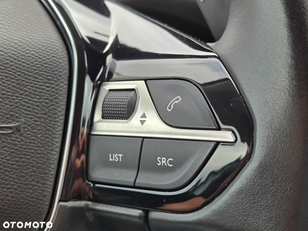 Peugeot 5008 1.2 PureTech Allure Pack S&S EAT8 - 33