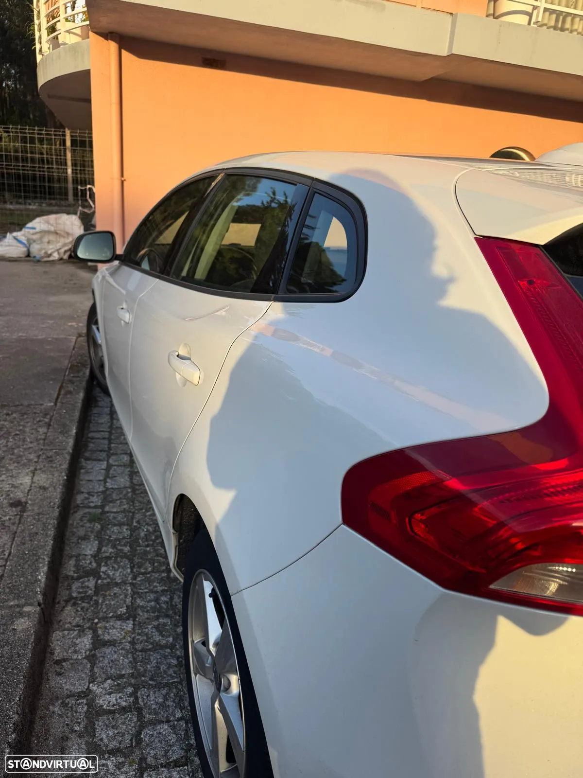 Volvo V40 2.0 D2 Momentum Geartronic - 5