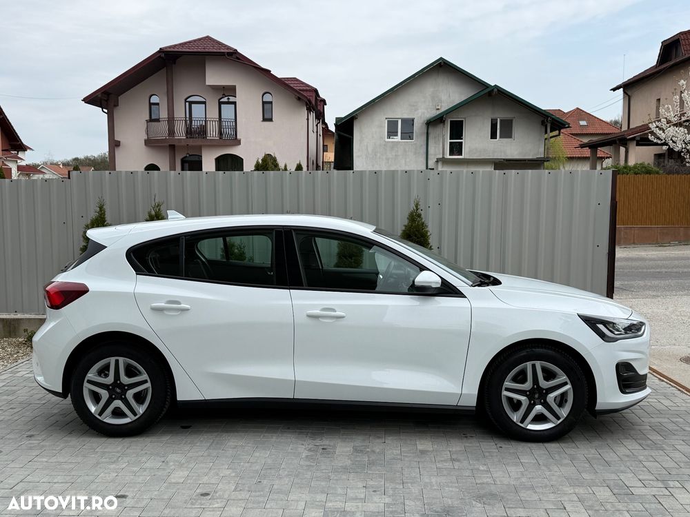 Ford Focus 1.0 EcoBoost Connected - 13