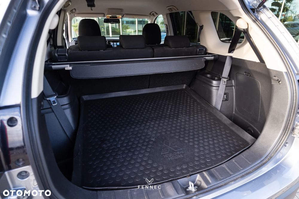 Mitsubishi Outlander - 29