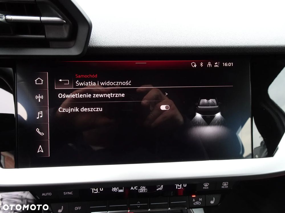 Audi A3 Sportback 30 TDI Advanced - 32