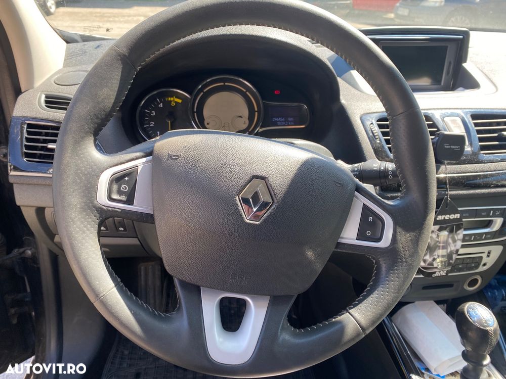 Renault Megane ENERGY dCi 110 Start & Stopp Bose Edition - 8