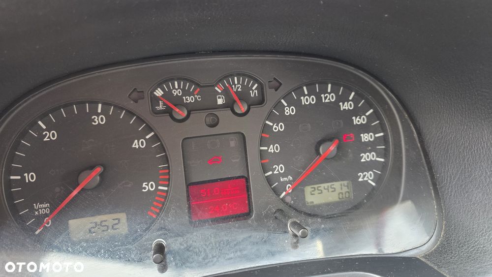 Volkswagen Golf 1.9 TDI Comfortline - 12