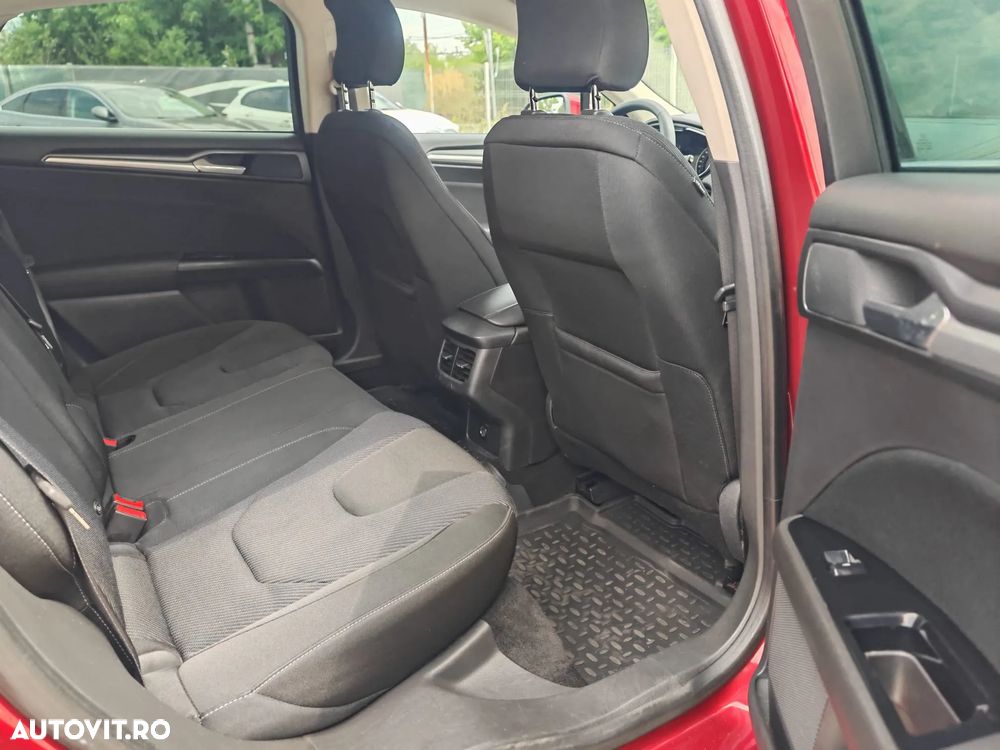 Ford Mondeo 2.0 TDCi Powershift Titanium - 8