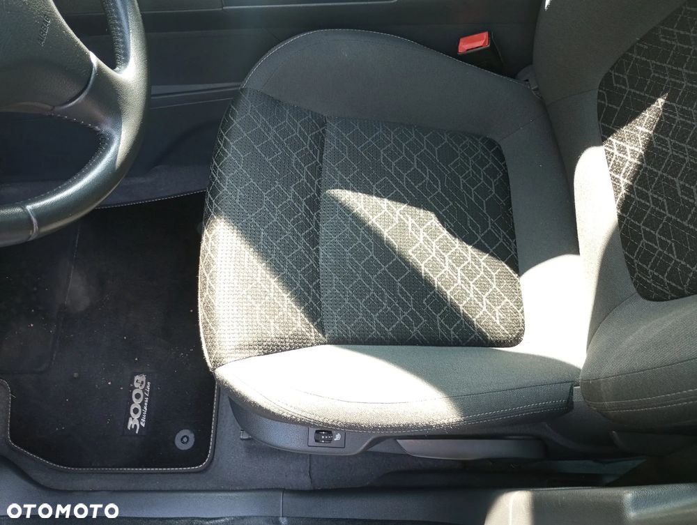 Peugeot 3008 HDi FAP 150 Business-Line - 28