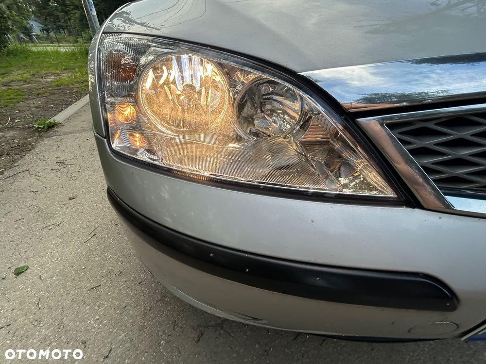Ford Mondeo - 13