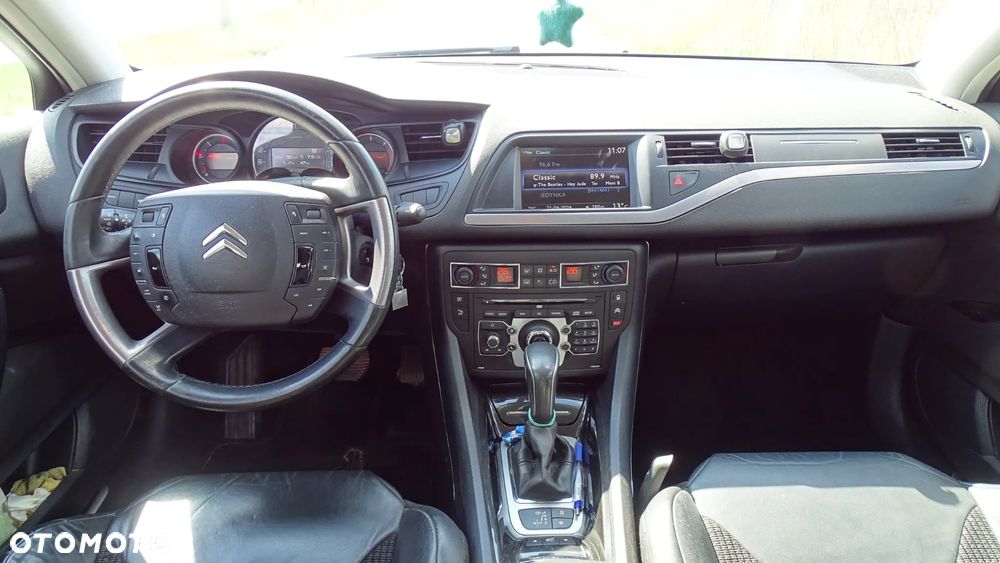 Citroën C5 HDi 165 FAP Exclusive - 8