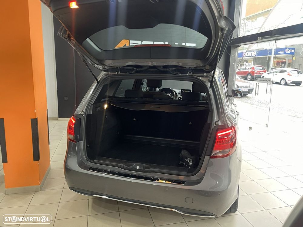 Mercedes-Benz B 180 d Style - 37