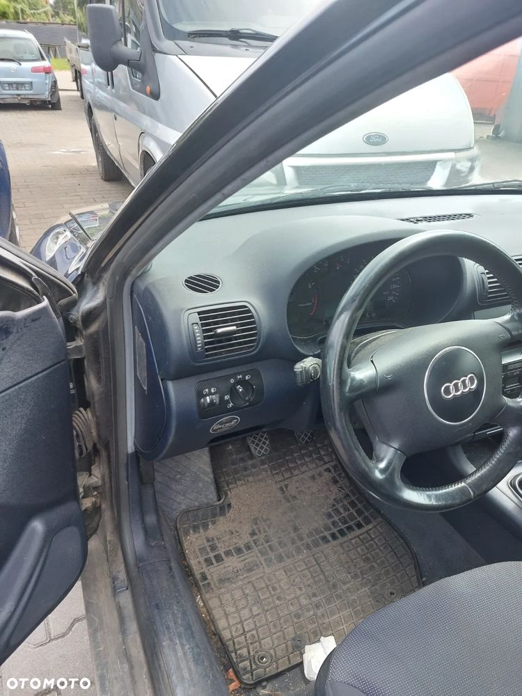 AUDI A3 8L  na części 3D 2001 1,6 i drzwi szyba silnik maska lusterko - 5