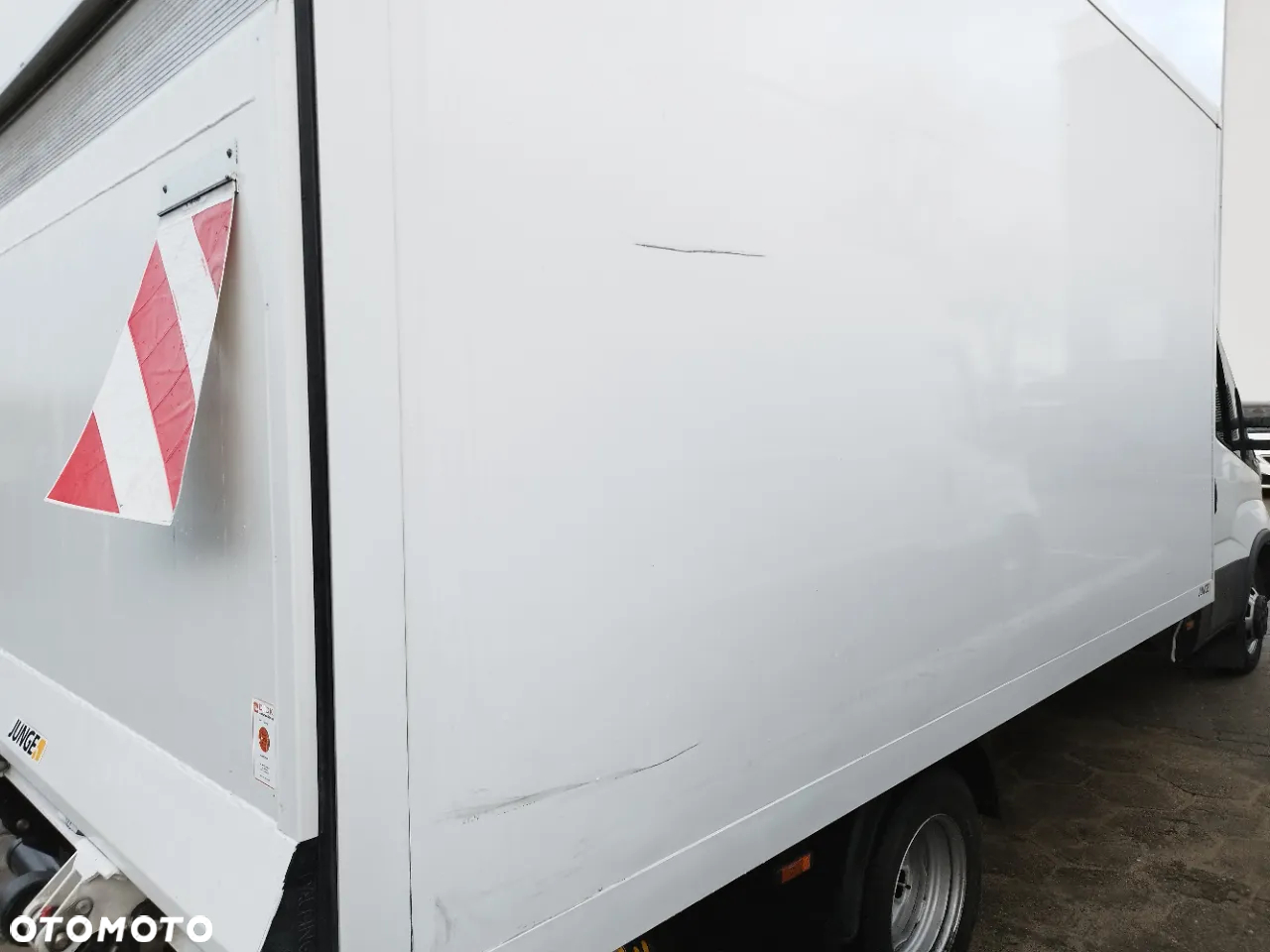 Iveco 35C16 Kontener z Windą - 5