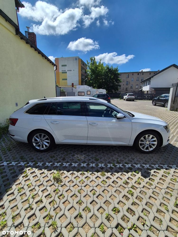 Skoda Superb 1.5 TSI Ambition DSG - 5