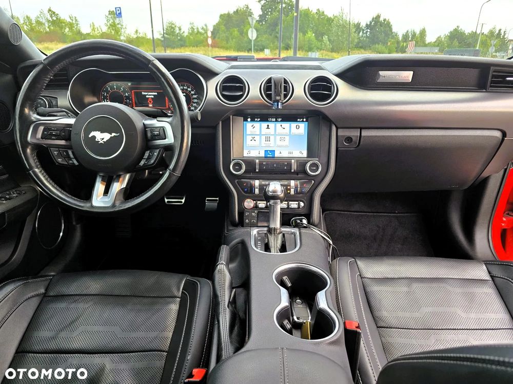 Ford Mustang - 16