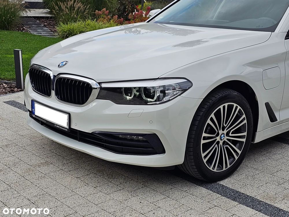 BMW Seria 5 530e iPerformance M Sport sport - 11