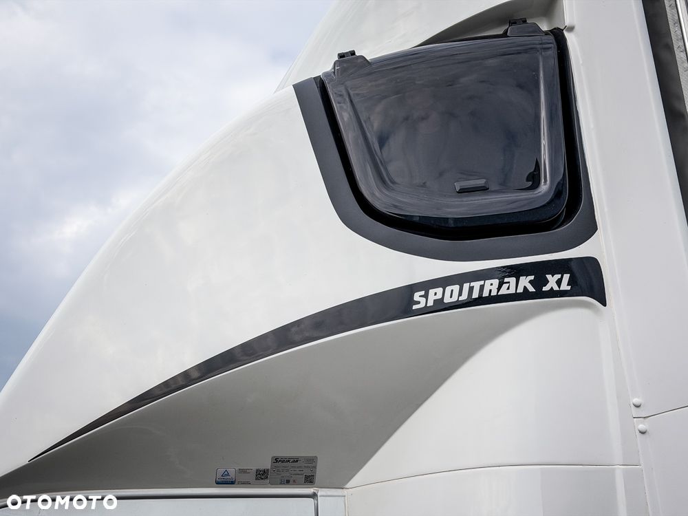 Iveco Daily 70C plandeka 15ep, sypialnia 2 łóżka, pneumatyka - 15