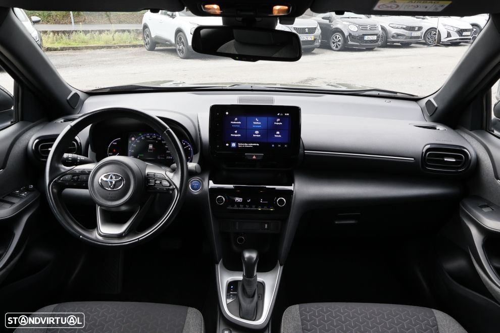 Toyota Yaris Cross 1.5 HDF Luxury - 11