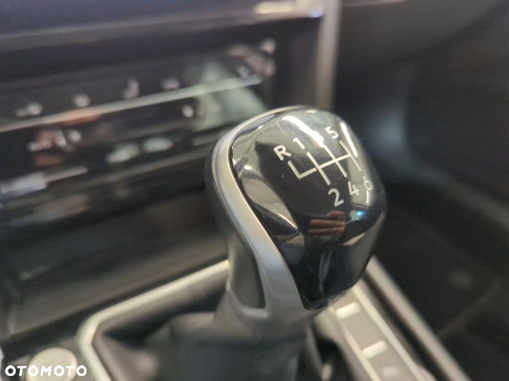 Volkswagen Passat 2.0 TDI EVO Business - 20